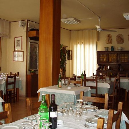 Albergo Ristorante Taverna Dalla "Lisina" Сансеполькро Екстер'єр фото